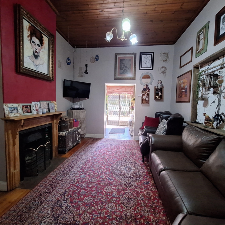 5 Bedroom Property for Sale in Frankfort Free State